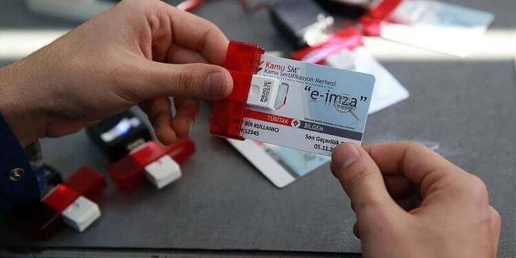 Sahte diploma davasında firari olan "çetenin beyni" yakalandı