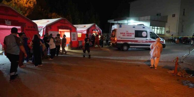 "Sındırgı üç ayda Türkiye'nin yıllık deprem ortalamasının yüzde 60'ını yaşadı"