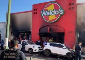 Süpermarket yangını: Çocuklar dahil en az 23 ölü