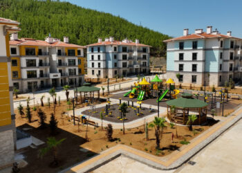 TOKİ 500 Bin Sosyal Konut Başvuruları Başladı! 500 Bin Konut Başvurusu Nasıl Yapılır, Ücreti ve Şartları Neler? Bugün Kimler Başvurabilecek?