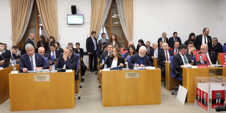 Tanhan: Kayyım ve bürokratlar hakkında mali soruşturma açılsın