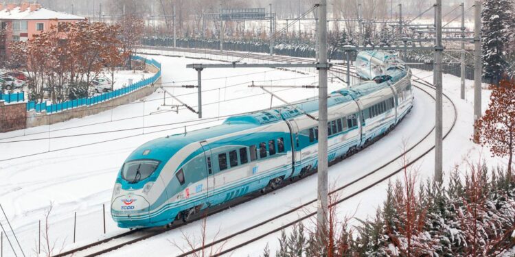 YHT projesinin ihalesi Taş Yapı ve AKP'li Nasıroğlu’nun şirketi Fernas’a verilecek!