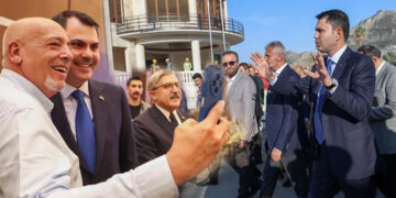 Yabancı Gazeteciler Hatay'da! Asrın İnşasına Büyük Övgü! 'Eserler Gerçeği Söyler'