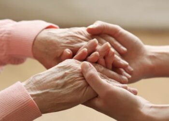 Yaşlılık dönemi için bakım sigortası geliyor