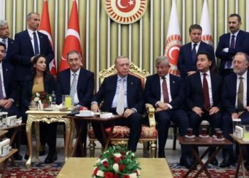 Yeni Yol Grubu’nda AKP krizi: Bu nasıl bir özlemdir