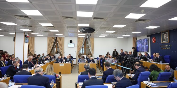 ‘İçişleri Bakanlığı bütçesinde barışa, adalete ve ekmeğe tek bir kuruş yok’