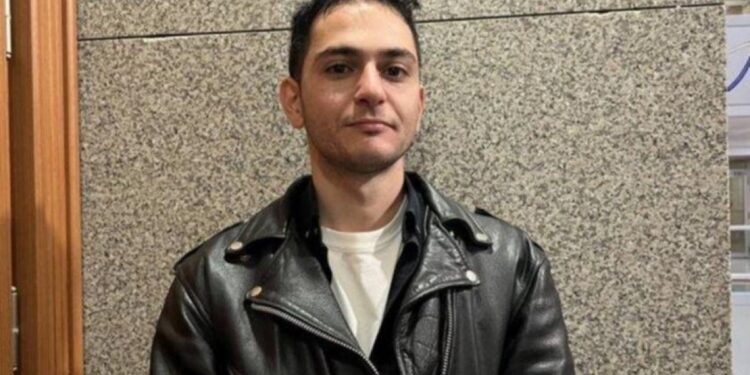 Gazeteci Karabay’a ceza ve tahliye