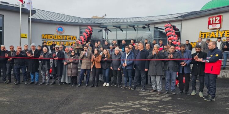 Agirî Belediyesi, itfaiye binasının açılışını yaptı
