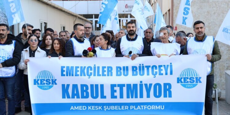 KESK: Emekçiler bu bütçeyi kabul etmiyor