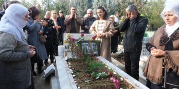 Mesut Seviktek ve İsa Oran mezarı başında anıldı