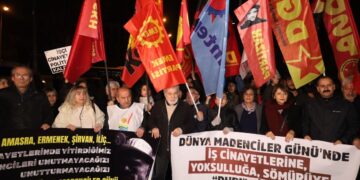 Madenciler anıldı: Çıkış yolu direnişlerin birleşmesinde