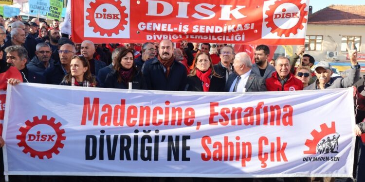 İşten çıkarılan maden işçileri: Maden bizim emek bizim