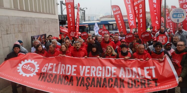 DİSK’in asgari ücret yürüyüşü Ankara’ya vardı