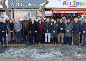 Tutsaklara yılbaşı kartları gönderildi