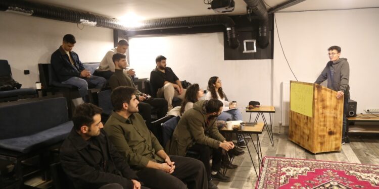 Eskişehir’de Kürtçe’ye engel