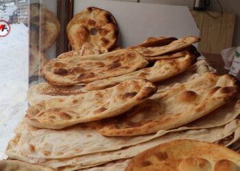 Wan’da halk artık bayat ekmek alıyor!