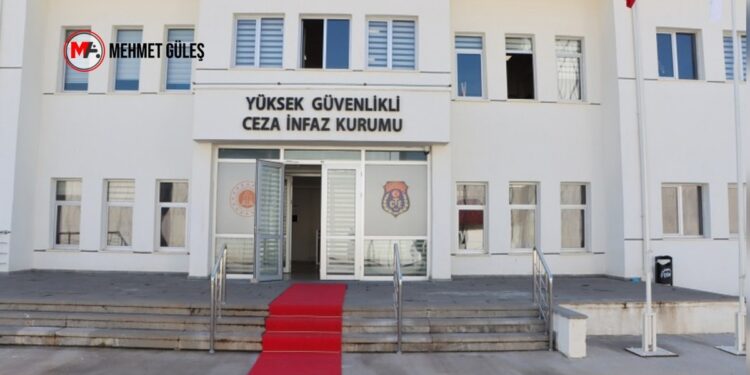 ‘Türk’ün gücünü göreceksin’ işkencesine suç duyurusu