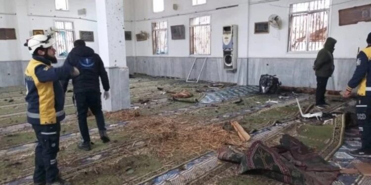 Humus’ta Alevilere ait camiye saldırı:  Çok sayıda ölü ve yaralı var