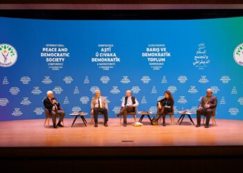 Uluslararası konferansta yarın da önemli başlıklar tartışılacak