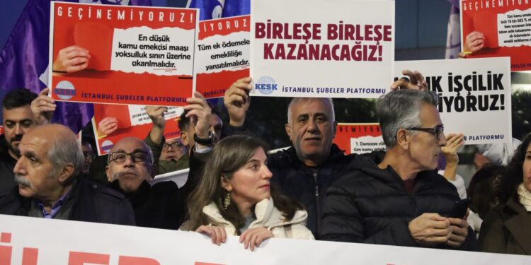 KESK: Yoksulluk ve adaletsizlik normalleştirildi  YENİLENDİ