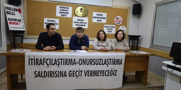 ‘Ajanlaştırma baskısına’ karşı mücadele vurgusu