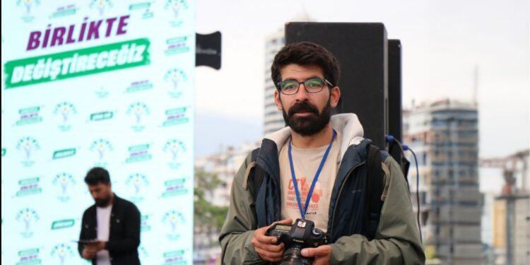 Gazeteci Akyüz’e verilen hapis cezasına itiraz reddedildi