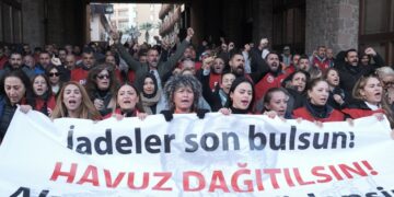 İzBB işçileri belediyeyi diyaloga çağırdı