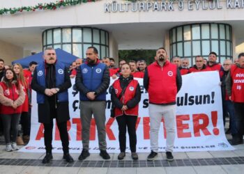 İzBB işçileri: Taleplerimiz karşılanana kadar mücadelemiz sürecek