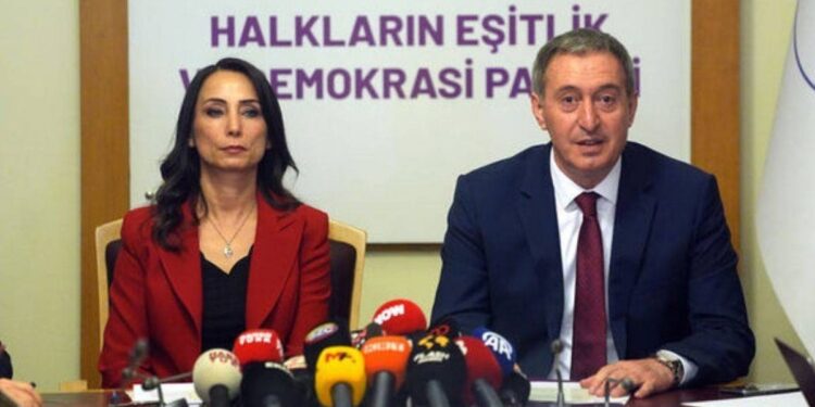 DEM Parti Eş Genel Başkanları: Demokratik Suriye eşit yurttaşlıkla mümkün”