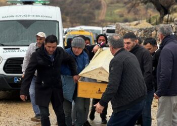 Mêrdîn’deki kazada ölen Fidan ailesinin 4 ferdi defnedildi