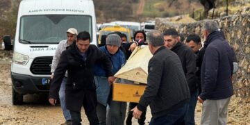 Mêrdîn’deki kazada ölen Fidan ailesinin 4 ferdi defnedildi