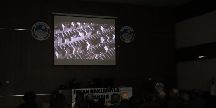 Mêrdîn’de ‘Dargeçit’ belgeselinin gösterimi