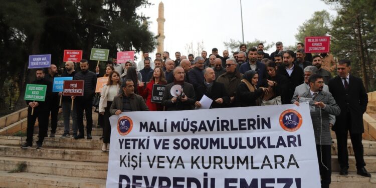 Mali Müşavirlerden yetkilerinin devredilmesine tepki