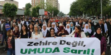 Kürt mahallelerinde çete yapılanmaları