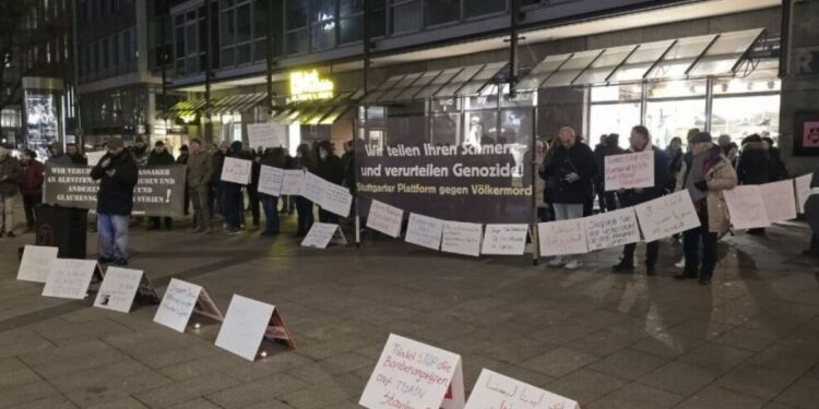 Stutgart’ta Alevi ve Durzi halka saldırılar protesto edildi