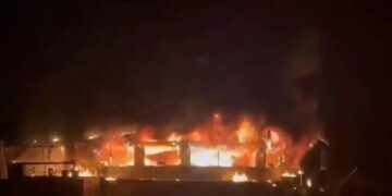 Hindistan’da gece kulübü yangını: En az 25 ölü