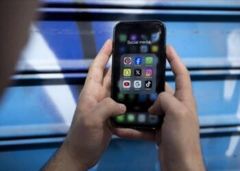 Avustralya’da çocuklara sanal medya yasağı başladı