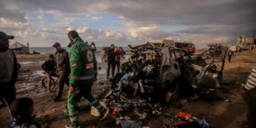 İsrail Gazze’de araç hedef aldı: 4 kişi hayatını kaybetti