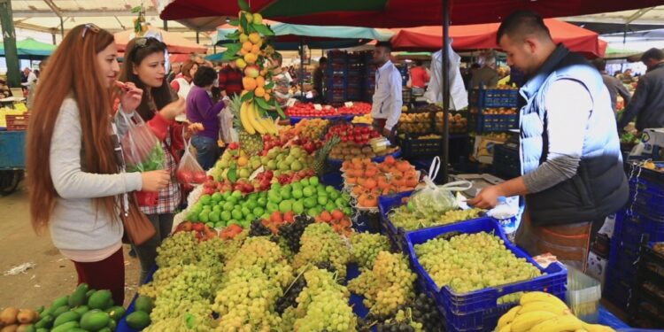 BES-AR: Asgari ücretle insanca yaşam mümkün değil