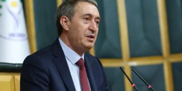 Bakırhan: Demokratik anayasa ihtiyaç ama masada değil