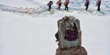 Rojhilat’ta iki kolber çığ altında kalarak yaşamını yitirdi