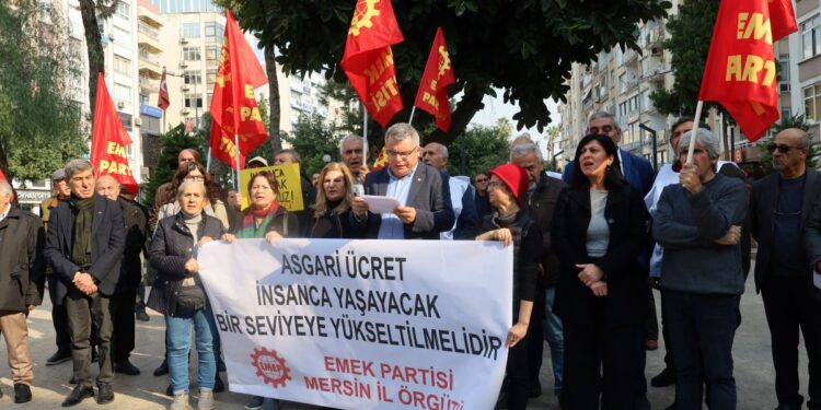 Asgari ücret ‘zammı’ protestosunda ortak mücadele çağrısı