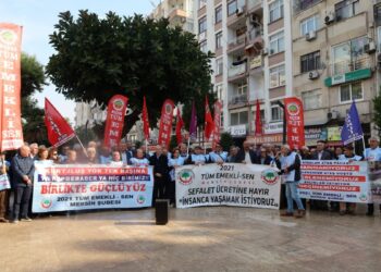 Emeklilerden asgari ücret protestosu