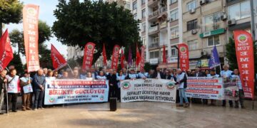 Emeklilerden asgari ücret protestosu