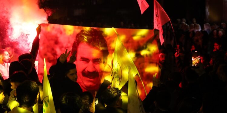 Tarsus’ta ‘Demokratik toplumla yeniden doğuş’ şöleni