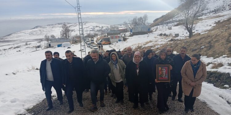 HPG’li Kartal’ın taziyesine ziyaret