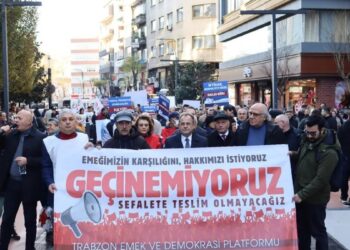 ‘Geleceksizlik yaşamı cehenneme çevirdi’