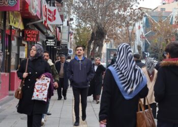 Gençlerden çağrı: Uyuşturucu ve fuhuşa karşı birlikte önlem alalım