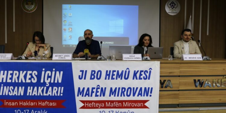 İnsan Hakları Haftası etkinlikleri sürüyor