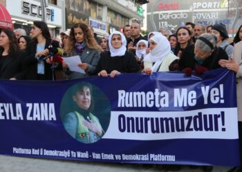 Leyla Zana’ya yönelik ırkçı saldırı protesto edildi